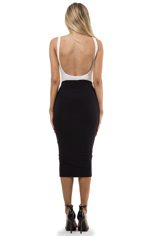 THE MYSTYLEMODE BLACK FITTED KNIT MIDI SKIRT