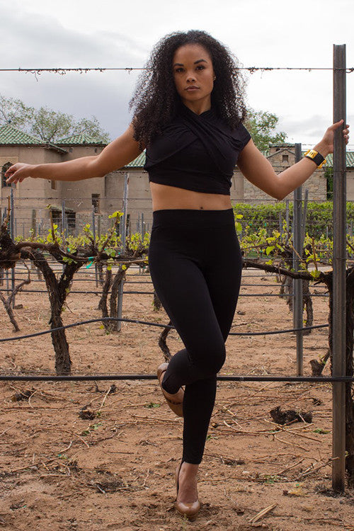 FINAL SALE-THE MYSTYLEMODE BLACK TWO PIECE SHORT SLEEVE CROSS CROP TOP